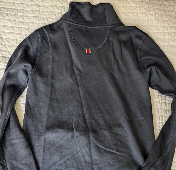 Tracksmith Merino Emil Shawl - Picture 2 of 11